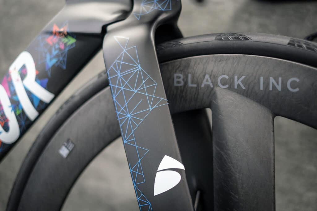 Black Inc Wheels Buyer’s Guide Vires Velo